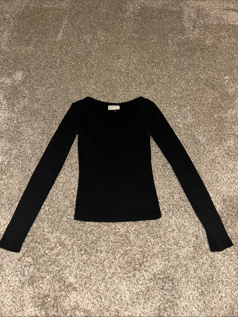 Universal Thread Black Long Sleeve Scoop Neck Top